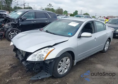 2010 Nissan Altima 2.5 S z USA, uszkodzony, nr VIN 1N4AL2AP3AN500084